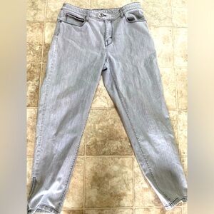 Chicos Platinum Denim. Size 1. Light Wash.